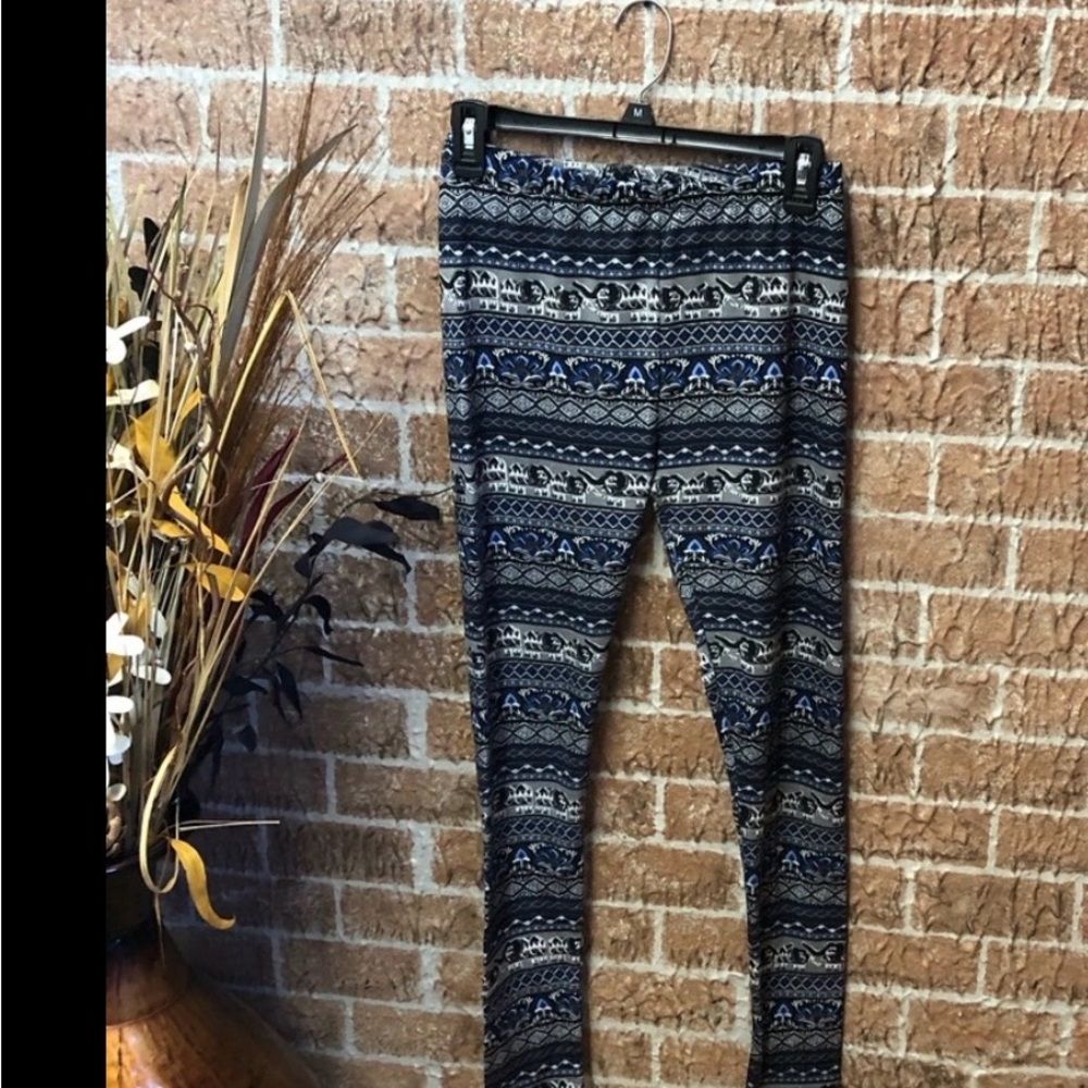 Pink Republic Women’s Preowned Leggings Size M Item #PHK130